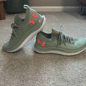 Under Armour FLOW Velociti SE Shoes